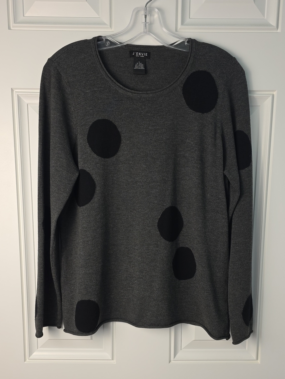 J'ENVIE Gray Knit Sweater with Black Polka Dots.  Size Large